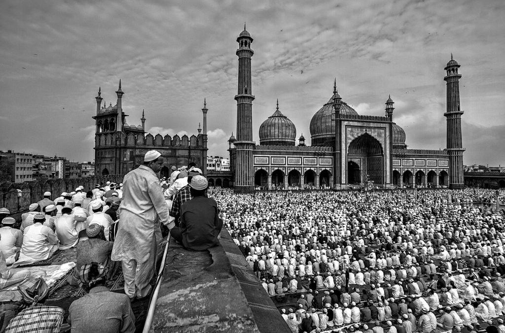 eid-namaz-devotion-islam-jama-masjid-new-delhi-canon-7d-tokina-11-16mm-joymalya-das